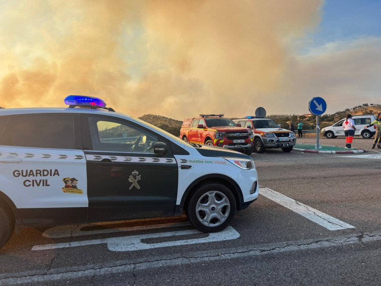 Un incendio arrasa más de 2.000 hectáreas y provoca el confinamiento de Villagarcía de la Torre