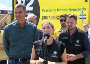 Sánchez anuncia en Jarilla que habrá ayudas para las zonas afectadas por los incendios