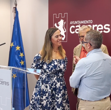 Zamora guarda silencio por las víctimas del atentado de Barcelona 