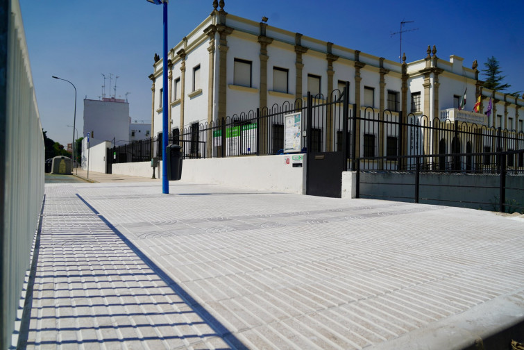 El Ayuntamiento de Badajoz refuerza la seguridad vial en los entornos escolares