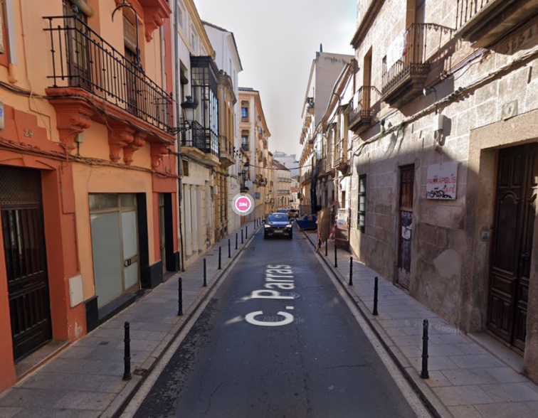 Limitado el tráfico en la calle Parras de Cáceres desde el lunes
