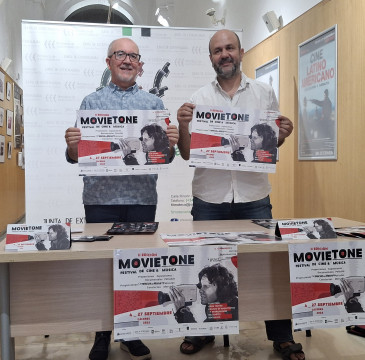 Zamora guarda silencio por las víctimas del atentado de Barcelona 
