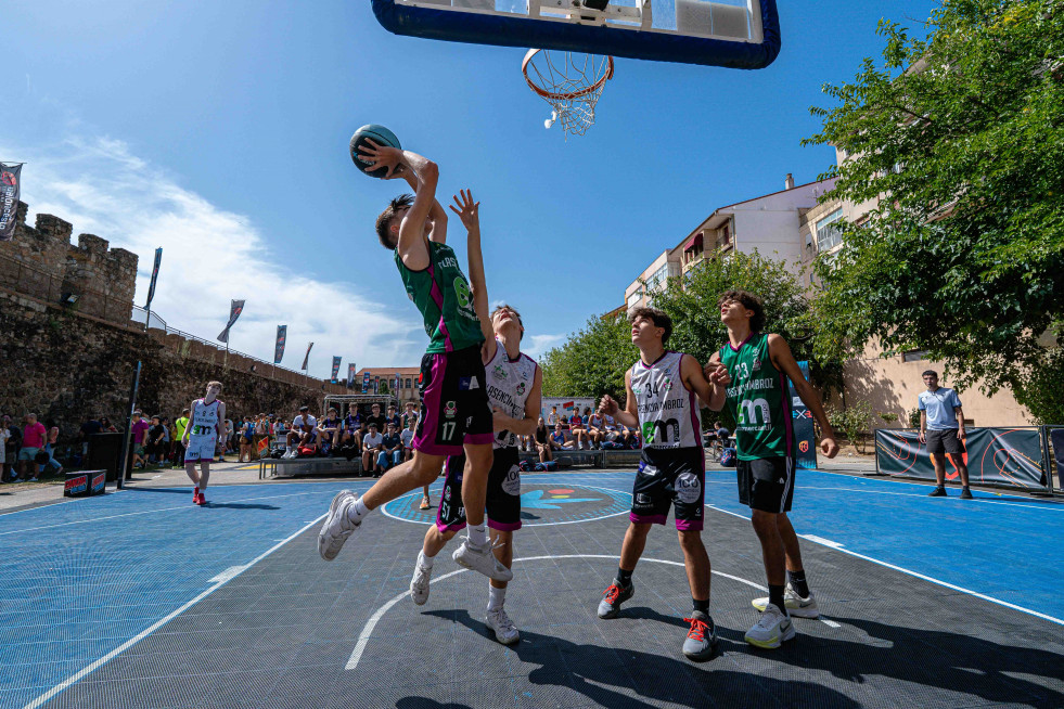 El baloncesto 3x3 tomará Mérida con un torneo que une deporte y valores