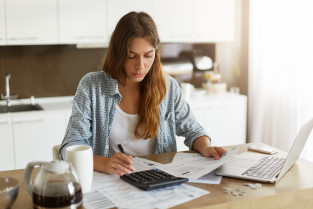 Subida de cuotas de autónomos en 2026: cuánto tendrás que pagar según tus ingresos