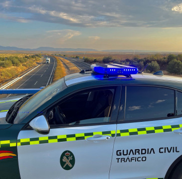 Zamora guarda silencio por las víctimas del atentado de Barcelona 