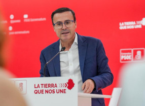 El comité regional del PSOE ratifica a Gallardo como candidato a la Presidencia de la Junta de Extremadura