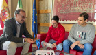 El nadador Guillermo Gracia recibe el apoyo de Cáceres en su candidatura a la Medalla de Extremadura