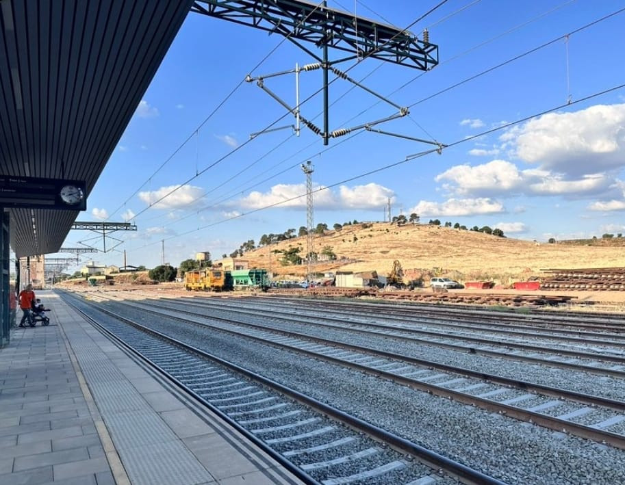 El Gobierno avanza en la elaboración el estudio de viabilidad del corredor ferroviario Plasencia-León
