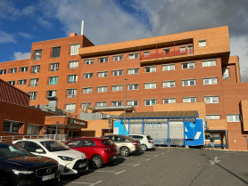 Un joven de 21 años herido tras una colisión entre un coche y una moto en Coria