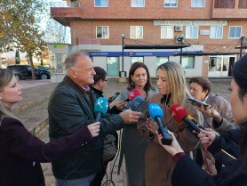 Guardiola evita pronunciarse sobre un posible acuerdo con Vox y atribuye a Abascal el bloqueo político en Extremadura