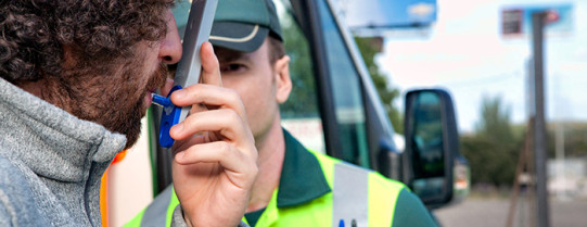 Tráfico intensificará los controles de alcohol y drogas en Extremadura antes de Navidad