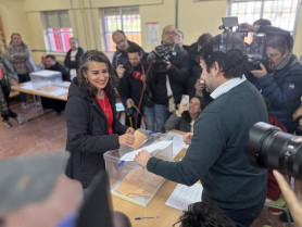 Elecciones 2025: La candidata de Unidas por Extremadura vota en Mérida