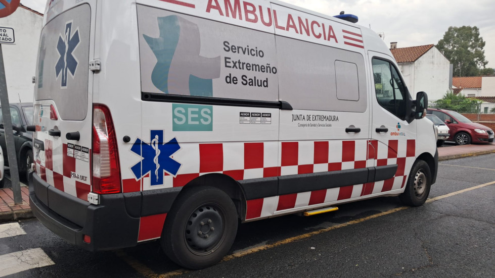 Cuatro heridos en una colisión de tres vehículos en la EX-201