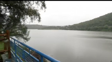 Desalojo preventivo en Valdebótoa por riesgo de crecida del río