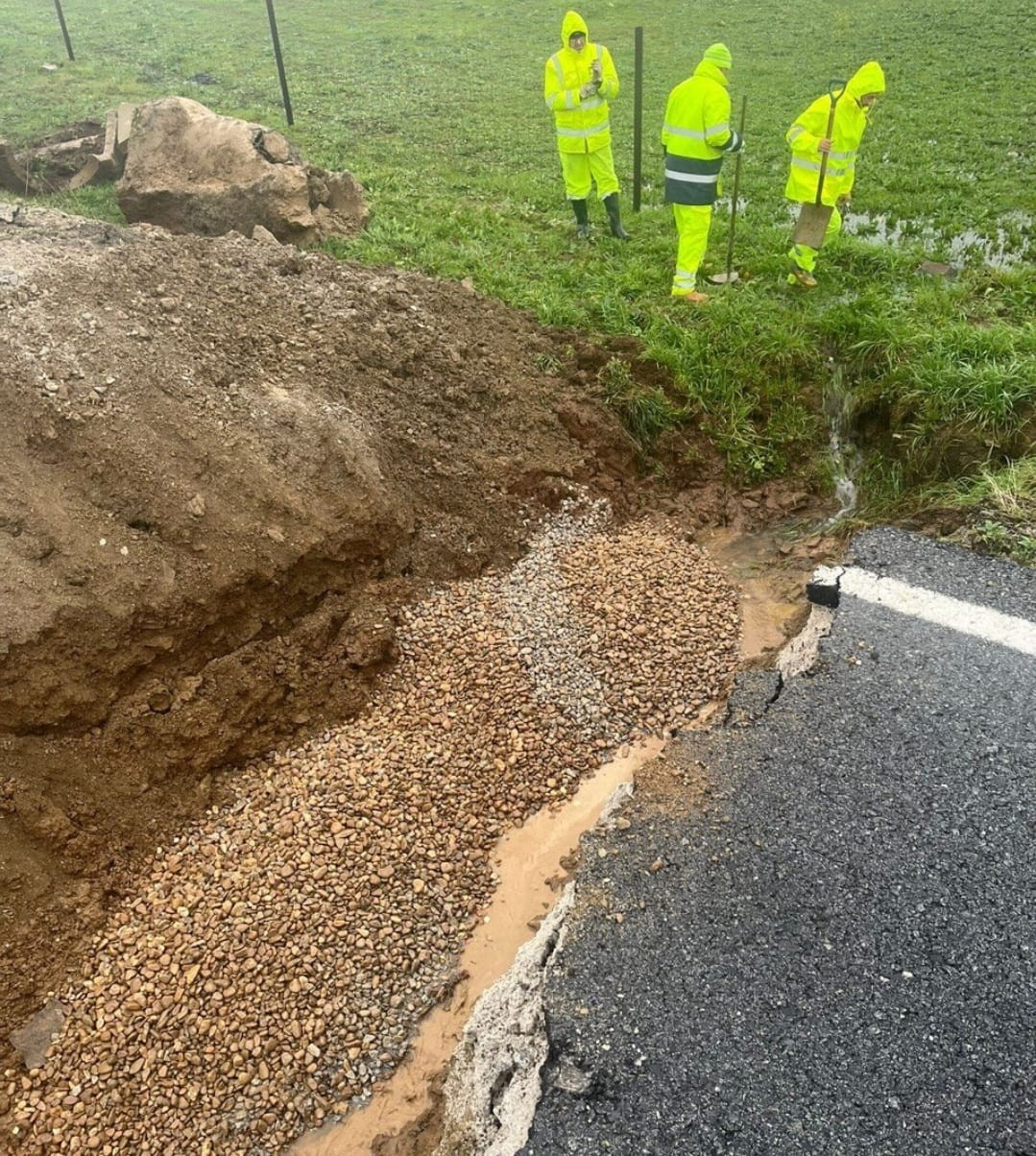 Socavon carretera trujillo ibahernando lluvia temporal