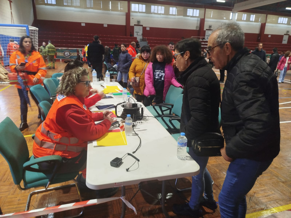 Vecinos evacuados valuengo y la bazana