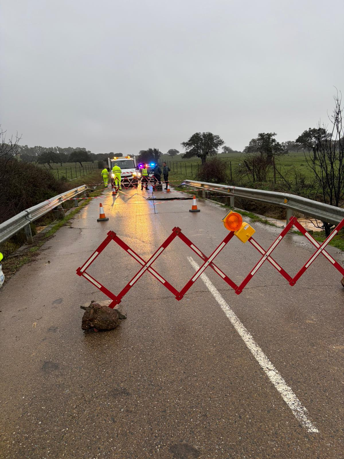 Corte de tráfico de la BA 049 de Castilblanco a Alía (L.P. Cáceres)