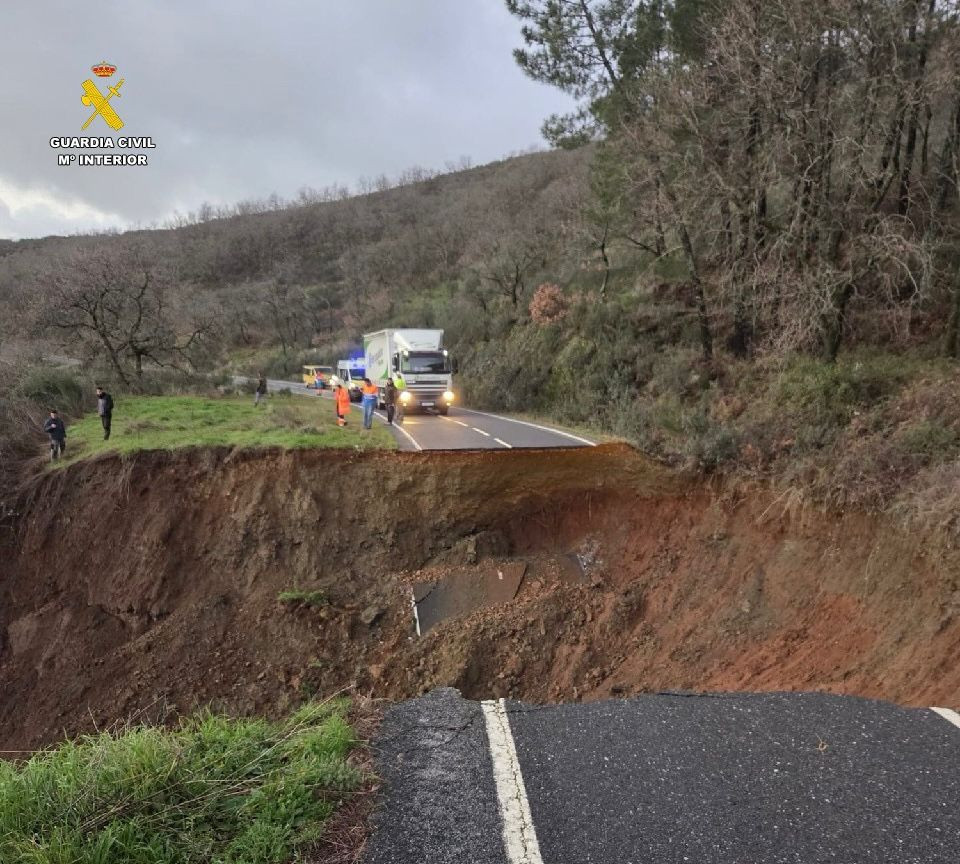 Desprendimiento de calzada temporal