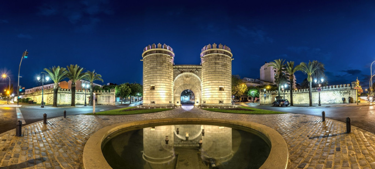 Puerta de Palmas. Foto Turismo de Badajoz