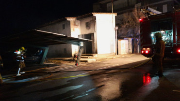 Un incendio en un transformador provoca cortes de luz e internet en Navalmoral