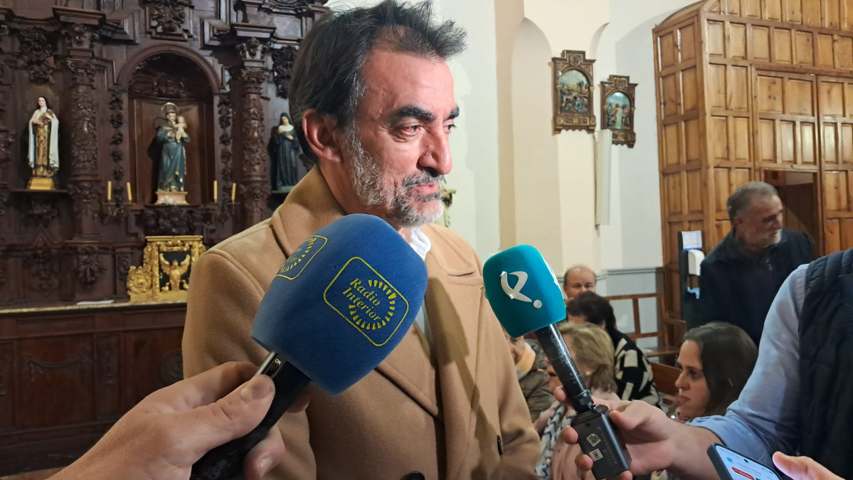 Modesto martiu00f1o semana santa coria presentacion union cofradias 2026