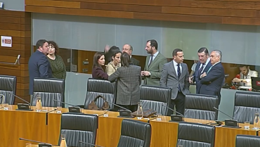 Vox guarda silencio mientras los demás partidos reaccionan al discurso de Guardiola