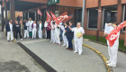 Los celadores del Hospital Campo Arañuelo vuelven a concentrarse para reclamar mejoras laborales
