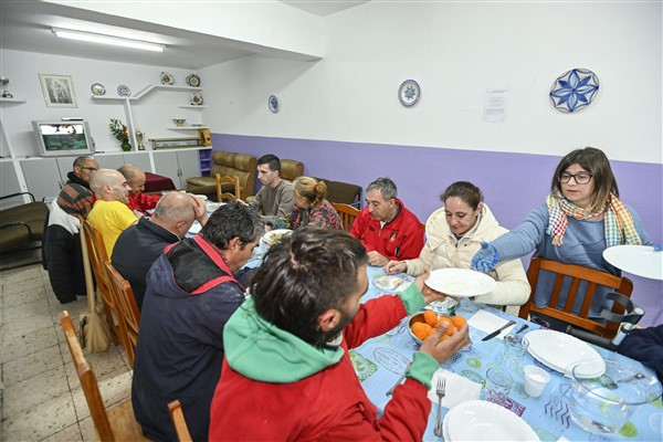 Cáceres activa un amplio paquete de ayudas para atender a familias vulnerables