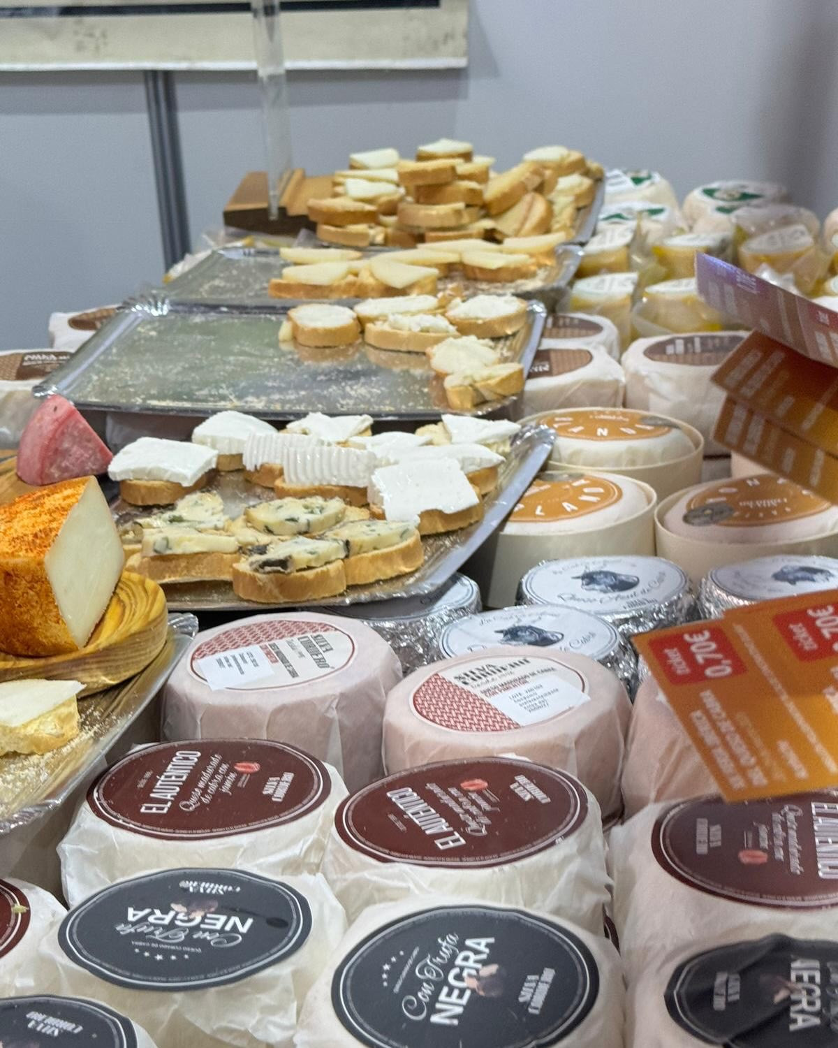 Feria queso acehuche, Diputaciu00f3n Cu00e1ceres, Gastronomu00eda, 2