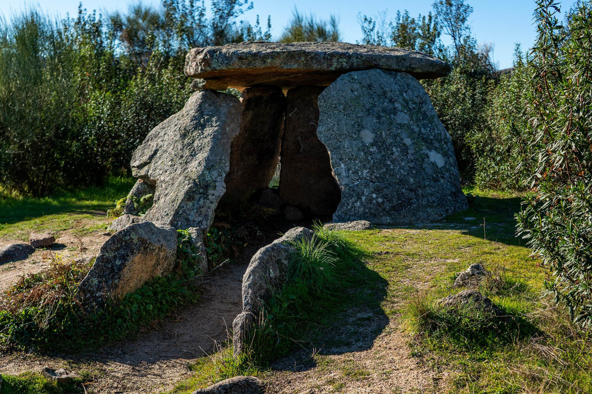 Dolmen 1