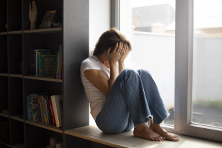 El 40% de las llamadas al teléfono 024 presenta riesgo medio-alto de suicidio