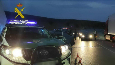 Dos hombres heridos en un accidente de tráfico en la N-523
