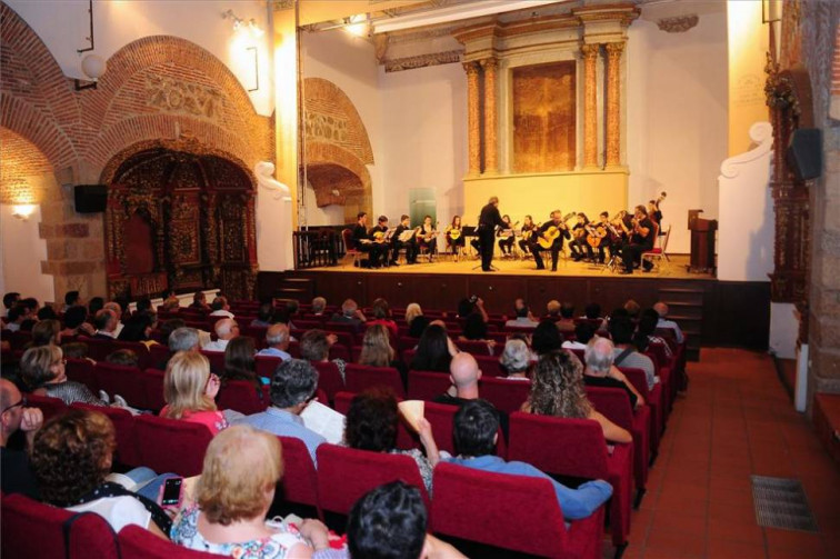 El ciclo Noches de Santa María continúa en Plasencia con el concierto “Swingfónico”