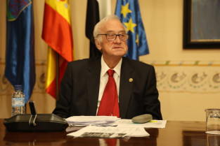 En los 90 años del profesor Calvo Buezas