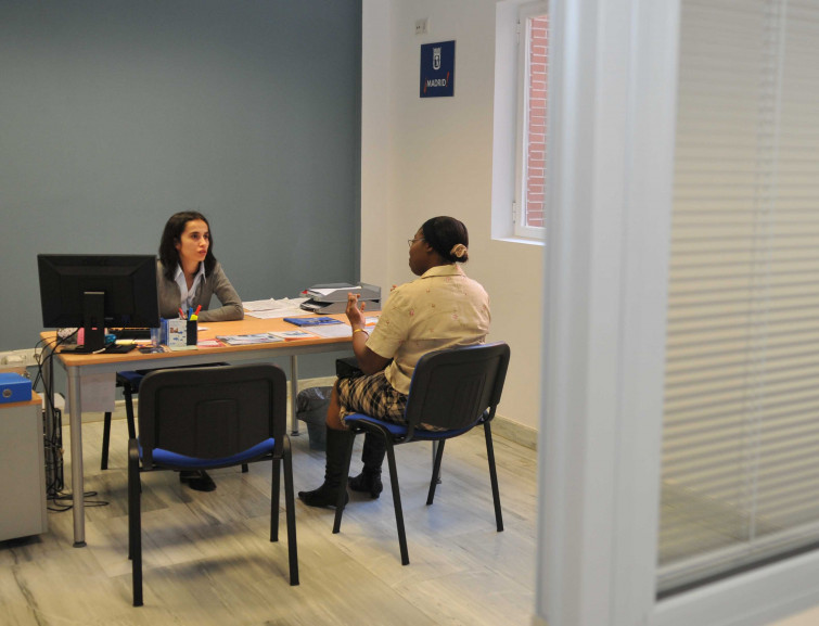 Plasencia pone en marcha un plan de acompañamiento para la regularización extraordinaria