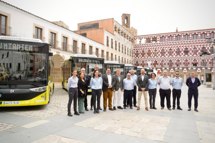 Badajoz suma siete autobuses nuevos y refuerza su apuesta por la movilidad eléctrica