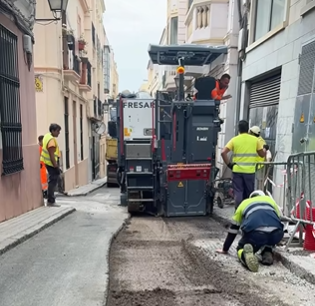 Comienza la reforma de la calle Ramón Albarrán de Badajoz para ganar espacio peatonal