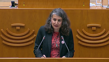 Irene de Miguel acusa a Guardiola de “venderse por el sillón”