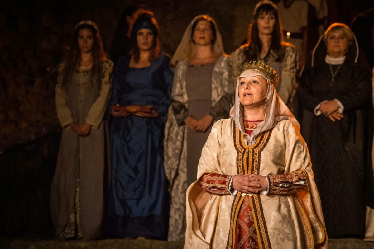 Boda Regia en Valencia de Alcu00e1ntara mujer