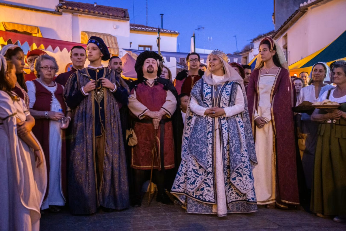 Boda Regia en Valencia de Alcu00e1ntara personas