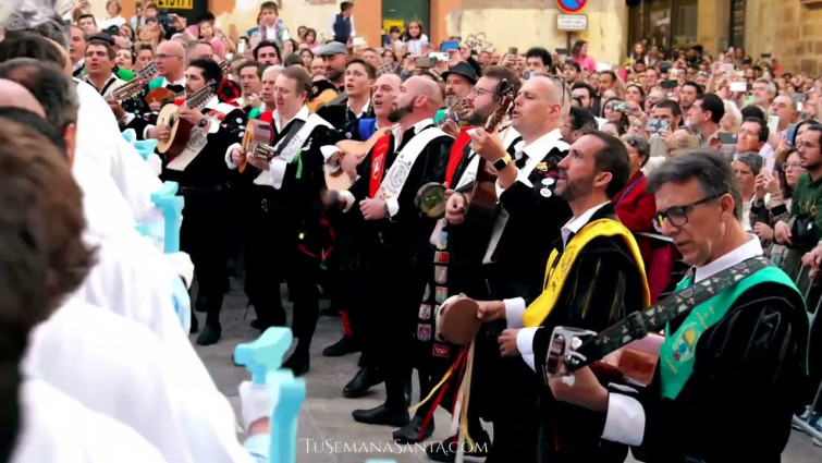 Y en estas, llegó la Aurora...