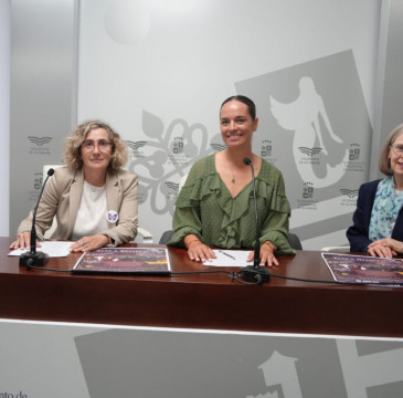 Zamora guarda silencio por las víctimas del atentado de Barcelona 