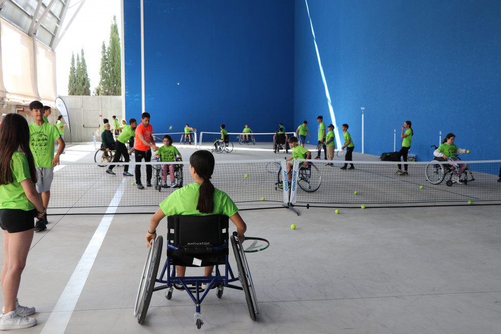El deporte inclusivo reúne en Cáceres a más de 200 alumnos de toda Extremadura