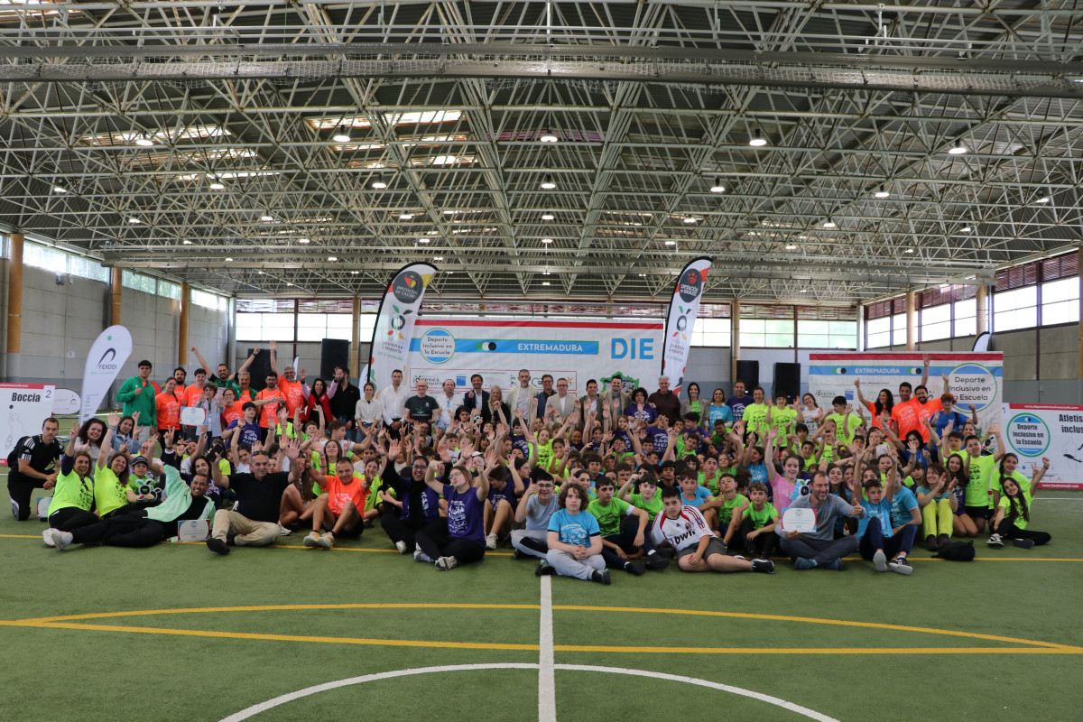 Cu00e1ceres, Deporte inclusivo, Centro escolar,