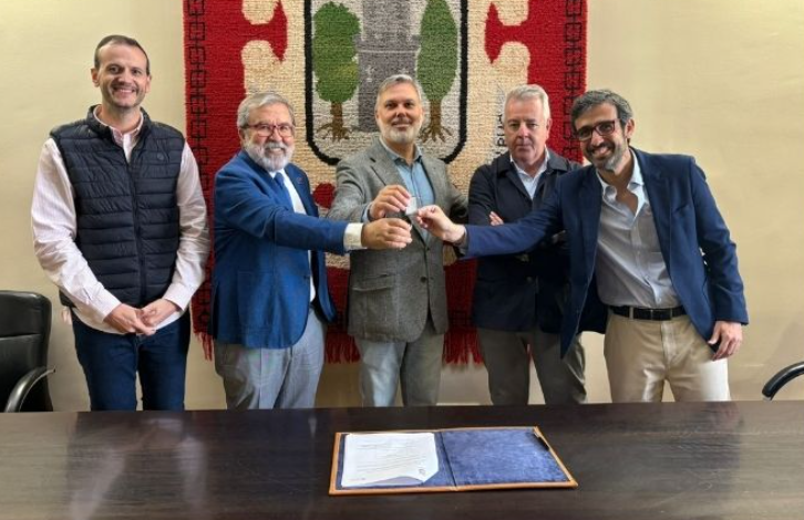 Plasencia cede una vivienda para crear un piso de acogida para pacientes con cáncer