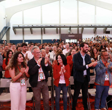 Zamora guarda silencio por las víctimas del atentado de Barcelona 
