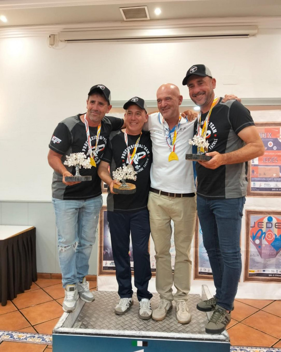 Ángel Mendoza lleva a Mérida al podio nacional y competirá en el Mundial de pesca