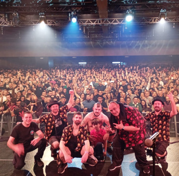 Zamora guarda silencio por las víctimas del atentado de Barcelona 