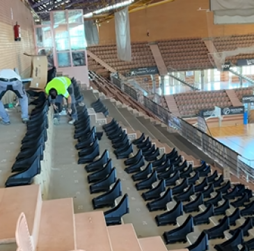 Zamora guarda silencio por las víctimas del atentado de Barcelona 