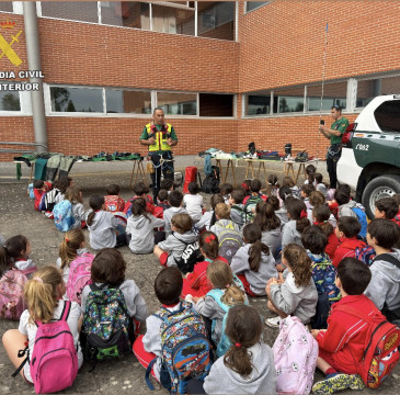 Zamora guarda silencio por las víctimas del atentado de Barcelona 